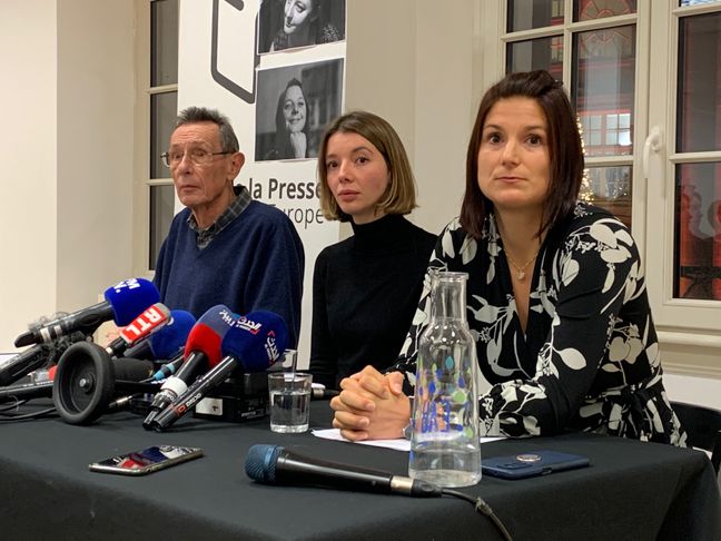 Thierry Moser, Naomie Kohler et Marine Scié, le comité de soutien pour Cécile Kolher détenue en Iran.