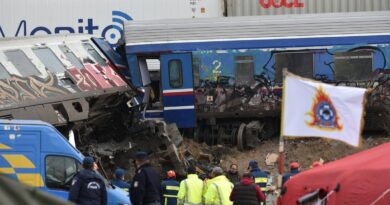 Accident ferroviaire en Grèce : Une formation du personnel en gare « incomplète » et « inadéquate »