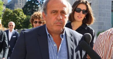 Crise à la FFF : Michel Platini affirme qu’il ne reviendra « pas à la Fédération française »