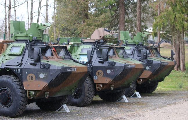 Des VAB (véhicules de l'avant blindé) sur le site d'Arquus à Limoges.