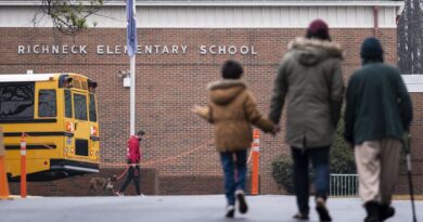 "J'ai cru que j'étais morte": une professeure témoigne après qu'un élève de 6 ans lui a tiré dessus avec une arme