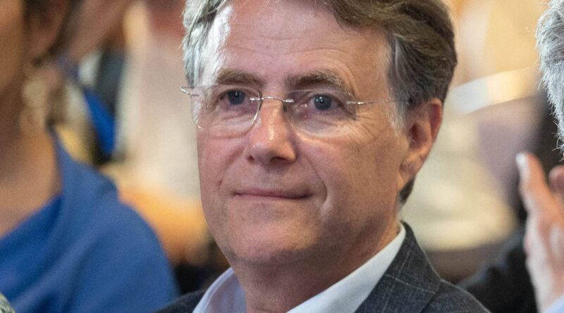 Les Républicains : Le maire d’Orléans Serge Grouard quitte le parti