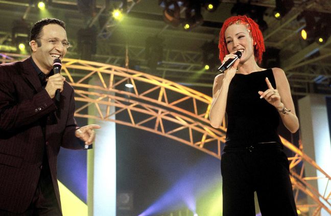 Arthur et Ophélie Winter sur le plateau de La fureur, sur TF1, en 1998.