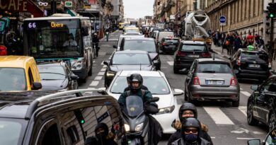 Paris : Anne Hidalgo veut interdire la circulation des véhicules sans motif d’arrêt dans l’hypercentre dès début 2024
