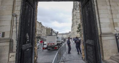 Réforme des retraites : Un suspect mis en examen après l’incendie du porche de l’Hôtel de ville de Bordeaux