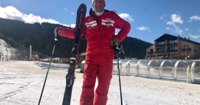 Retraite dans les Pyrénées : Moniteur de ski à 73 ans, Jean-Louis a toujours la « passion d’enseigner »