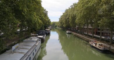 Toulouse : Après une chute, un bébé de deux mois sauvé de la noyade dans le Canal du Midi