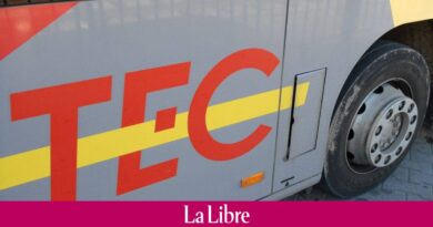 Un bus hybride du Tec Charleroi prend feu