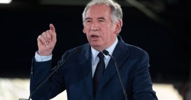 Assistants d’eurodéputés MoDem : François Bayrou et dix autres personnes jugés en octobre