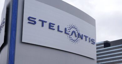 Automobile : Stellantis prévoit 1.200 recrutements en France dans la production, l’ingénierie et le commerce