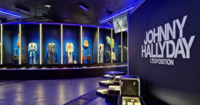Bruxelles : L’exposition sur Johnny Hallyday rencontre-t-elle le succès espéré ?