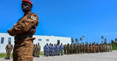 Burkina Faso : Changements à la tête de l’armée en « guerre » contre les djihadistes