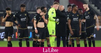 "Ce n'était pas du football", "On voit pourquoi ils sont dixièmes": Anderlecht violemment critiqué par la presse néerlandaise après son élimination