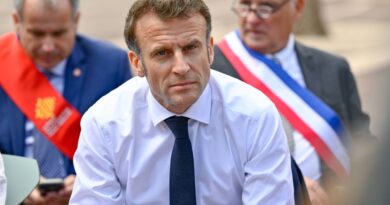 Emmanuel Macron : Marine Le Pen arrivera à l’Elysée « si on ne sait pas répondre aux défis du pays »