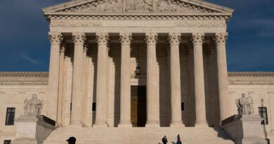 Etats-Unis : La Cour suprême maintient temporairement l’accès complet à la pilule abortive