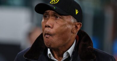 FC Nantes : « Si t’es vexé après ça, va faire un autre métier »… Kombouaré secoue encore ses joueurs