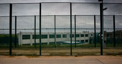 L'État belge condamné pour avoir illégalement retenu en centre fermé deux étudiants