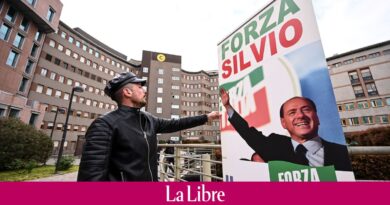 L'état de santé de Silvio Berlusconi s'améliore, mais il reste en soins intensifs