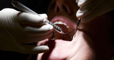 Loiret : Près de quinze ans de prison requis contre le dentiste jugé pour viols et agressions sexuelles sur des patientes