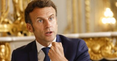 Projet de loi d’immigration – France : Macron veut « un seul texte » avant l’été