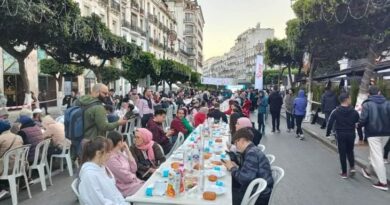 Ramadan en Algérie : iftar en bord de mer, à qui profite cette tendance ?