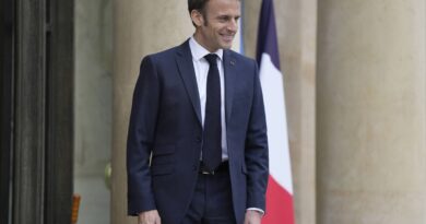 Réforme des retraites EN DIRECT : Emmanuel Macron va s'adresser aux Français ce lundi soir...