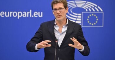 Réforme des retraites : L’eurodéputé Pascal Canfin défend Elisabeth Borne et critique Gérald Darmanin