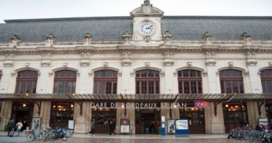 Réformes des retraites à Bordeaux : 22.000 foyers et la gare Saint-Jean privés d’électricité