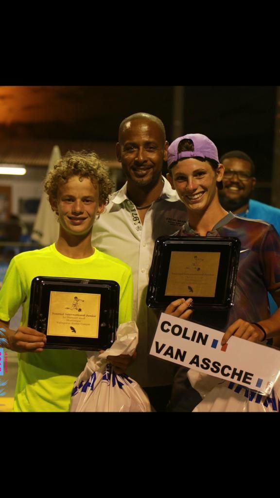 Luca Van Assche (gauche) et Paul Colin lors de leur victoire en double en Martinique.
