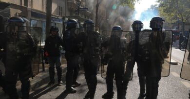 « Gilets jaunes » : Un CRS mis en examen pour l’éborgnement d’un manifestant en 2019 à Paris