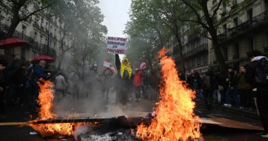 Manifestation du 1er-Mai : Des centaines d'interpellations et 406 gendarmes blessés, annonce Gérald Darmanin