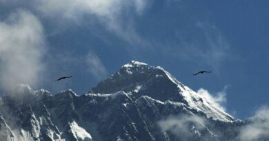 Népal : Un alpiniste américain de 69 ans décède dans l’Everest