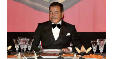 SM le Roi offre un dîner en l’honneur des invités et participants au 15è SIAM, présidé par SAR le Prince Moulay Rachid