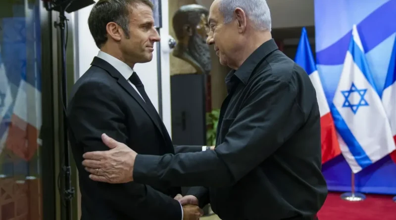 Des ambassadeurs français du Moyen-Orient inquiets de la position pro-Israël de Macron