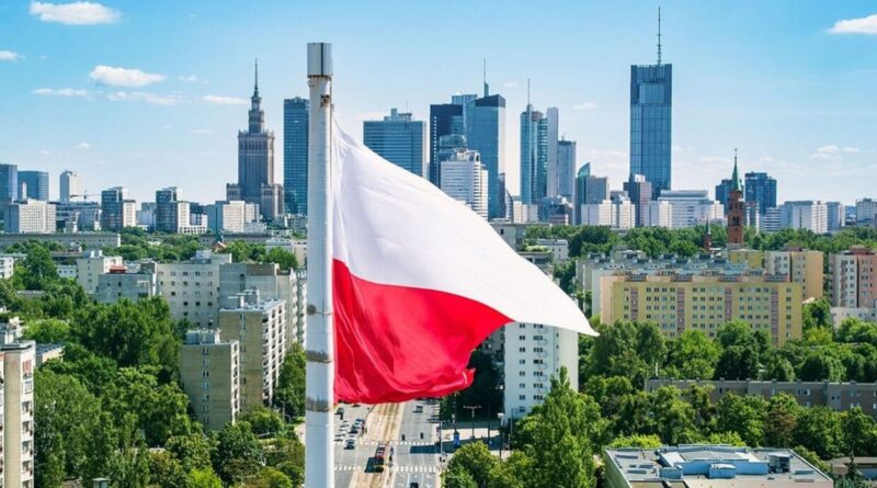 Immigration : la Pologne facilite l'accès au visa de travail pour ces profils