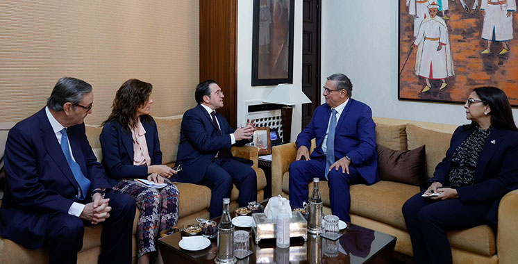 M. Akhannouch reçoit le ministre espagnol des Affaires étrangères de l’Union Européenne et de la Coopération