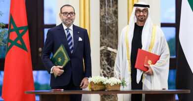 SM le Roi et le Président émirati président la cérémonie d’échange de plusieurs mémorandums d’entente entre le Royaume du Maroc et l’Etat des Emirats Arabes Unis