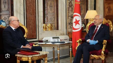 L’OCDE épingle encore une fois les collusions et malversations au sein du secteur bancaire tunisien - Actualités Tunisie Focus