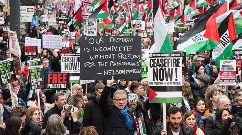 Des centaines de milliers de personnes manifestent à Londres pour demander l’arrêt du génocide à Gaza - Actualités Tunisie Focus