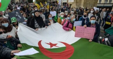 "Risques de troubles graves" : le préfet interdit les rassemblements d'Algériens à Paris