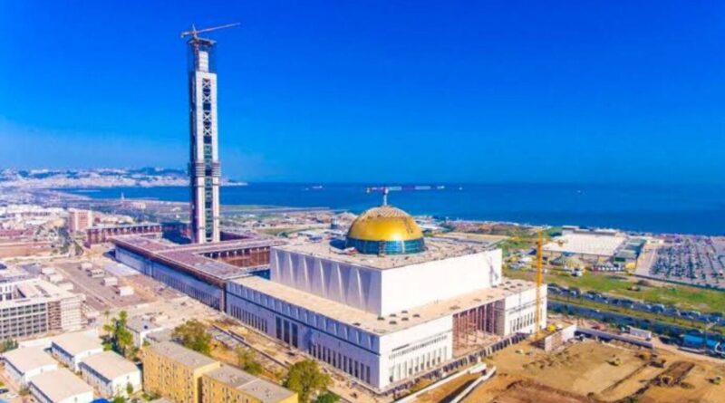 Grande mosquée d’Alger : 1ere prière du vendredi après l’inauguration