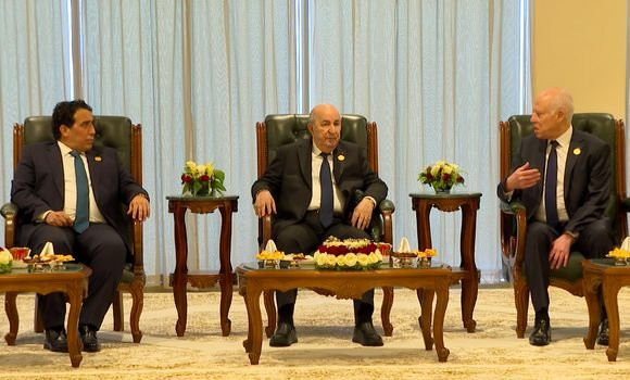 Tebboune , Kaïs Saïed et El-Menfi décident une rencontre maghrébine tripartite tous les trois mois - Actualités Tunisie Focus