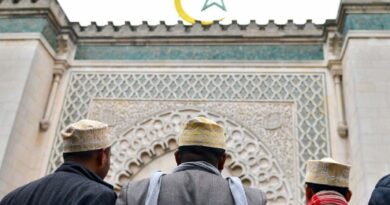 Dégradations de plusieurs mosquées en plein Ramadan - France : Darmanin réagit