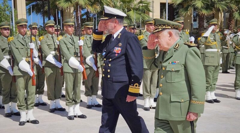 Saïd Chanegriha reçoit à Alger un haut responsable de l'OTAN