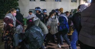 Université de Columbia : les manifestants pro-palestiniens évacués manu militari par la police - Actualités Tunisie Focus