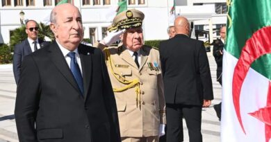 Visite au MDN : Tebboune déclare "la souveraineté nationale repose sur une armée forte"