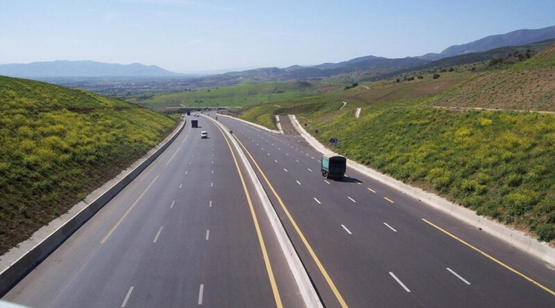 Alger : un important axe routier fermé à la circulation pendant au moins 6 mois