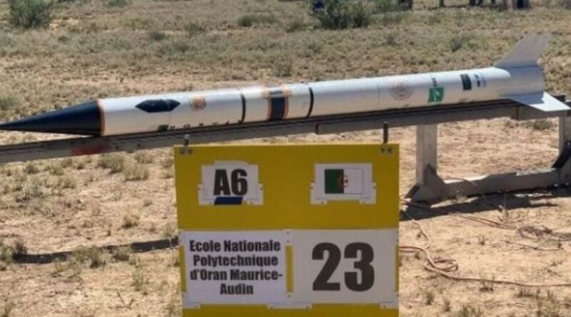 De jeunes étudiants algériens lancent une fusée aux USA (Spaceport America Cup.)