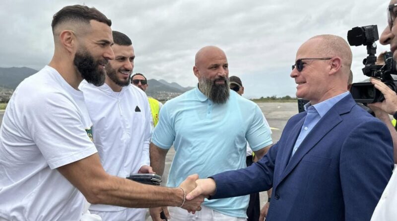 Karim Benzema, le joueur d'origine algérienne en visite à Bejaïa