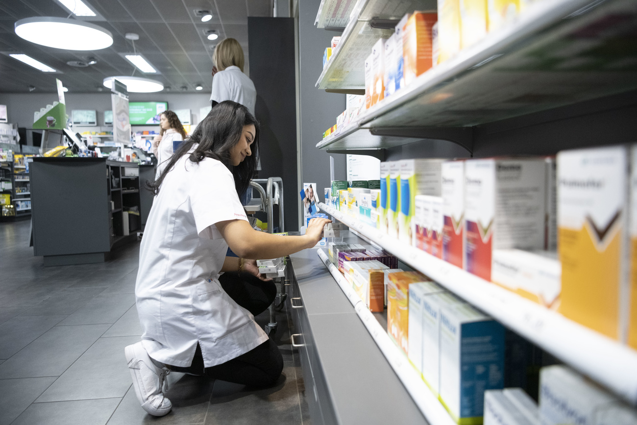 Collaboratrice dans une pharmacie